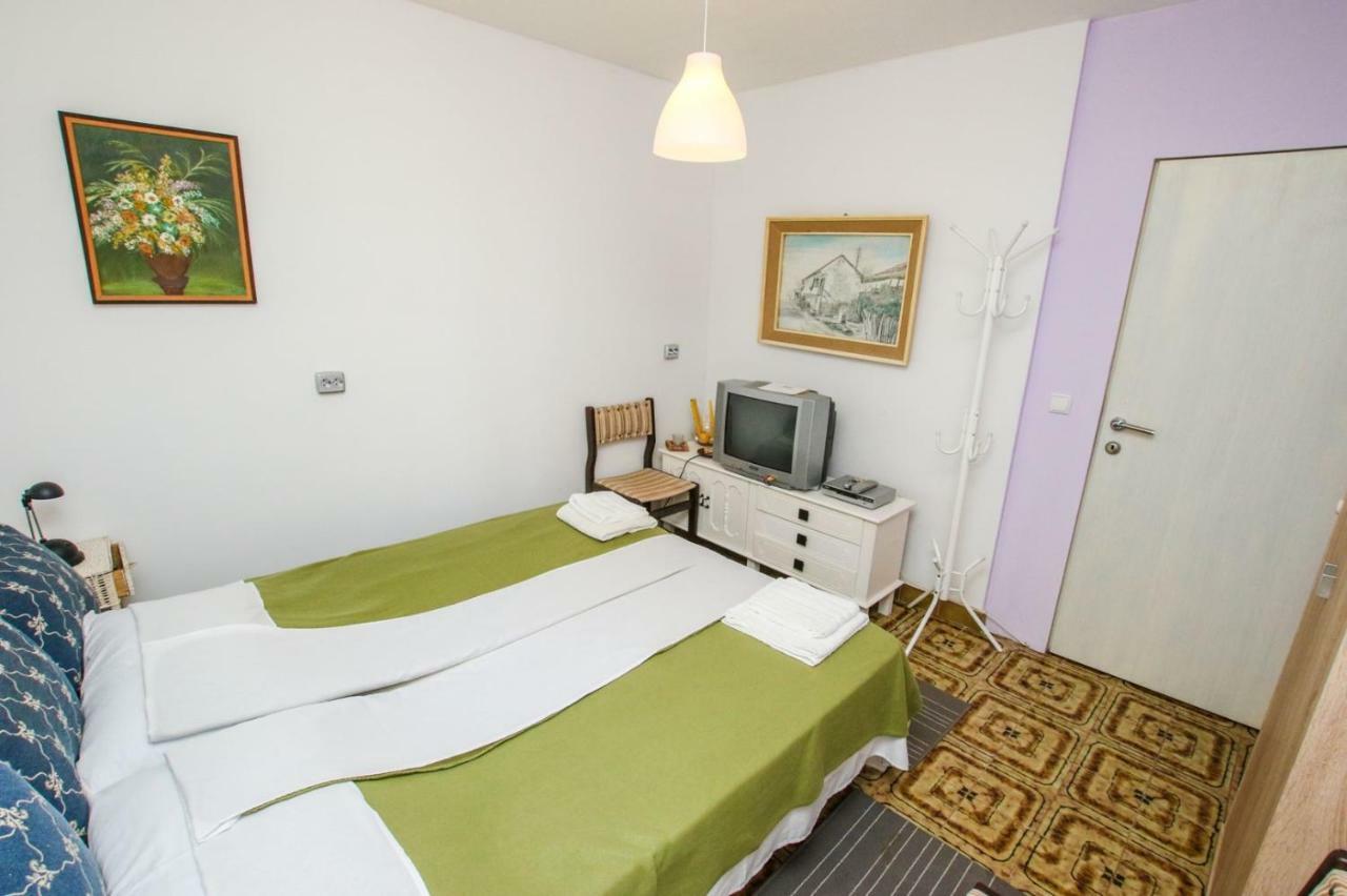 Nina - Two Bedroom With Two Balcony Near The Apartment *