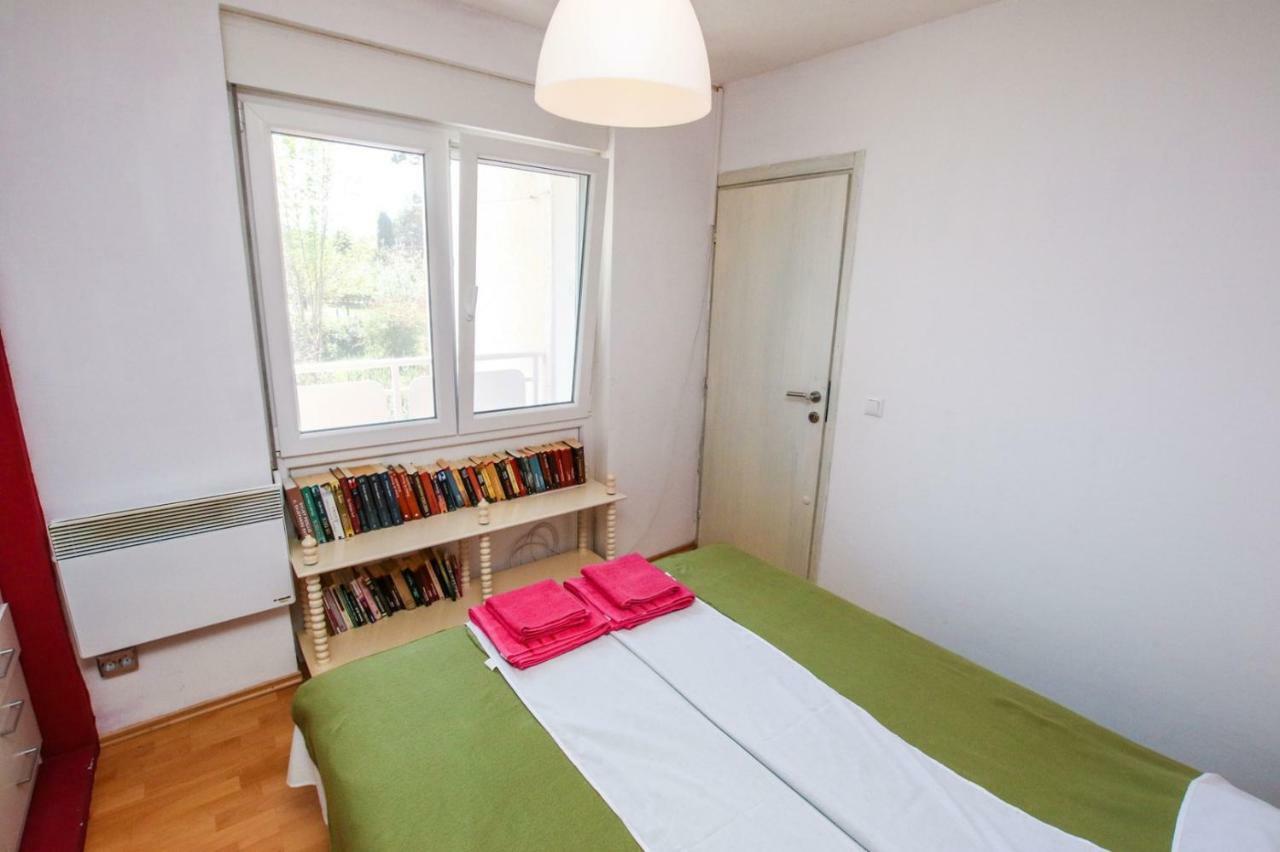 Nina - Two Bedroom With Two Balcony Near The Porec