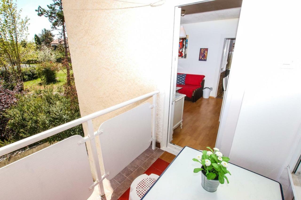 Nina - Two Bedroom With Two Balcony Near The Porec