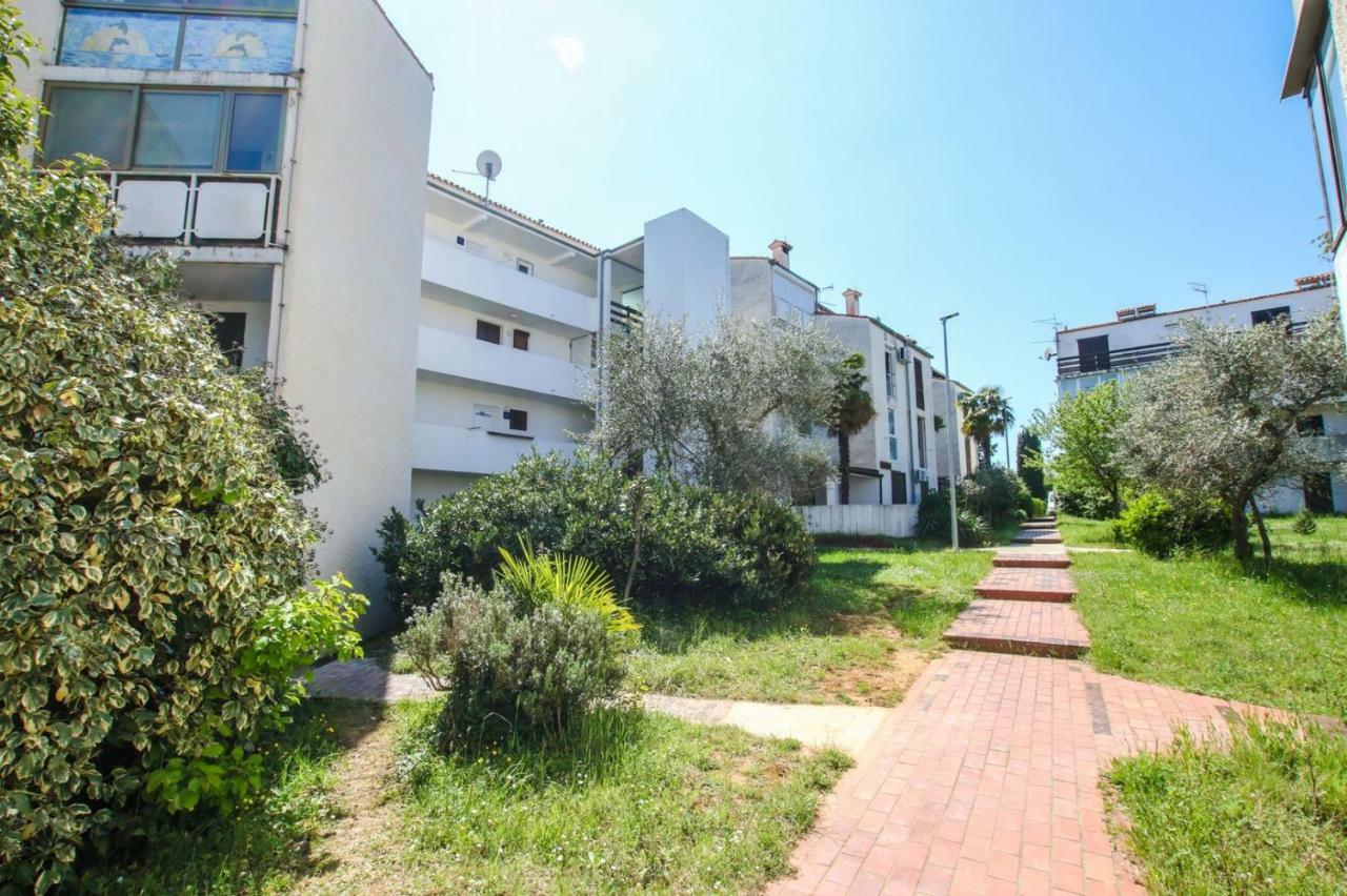 Nina - Two Bedroom With Two Balcony Near The Apartment *