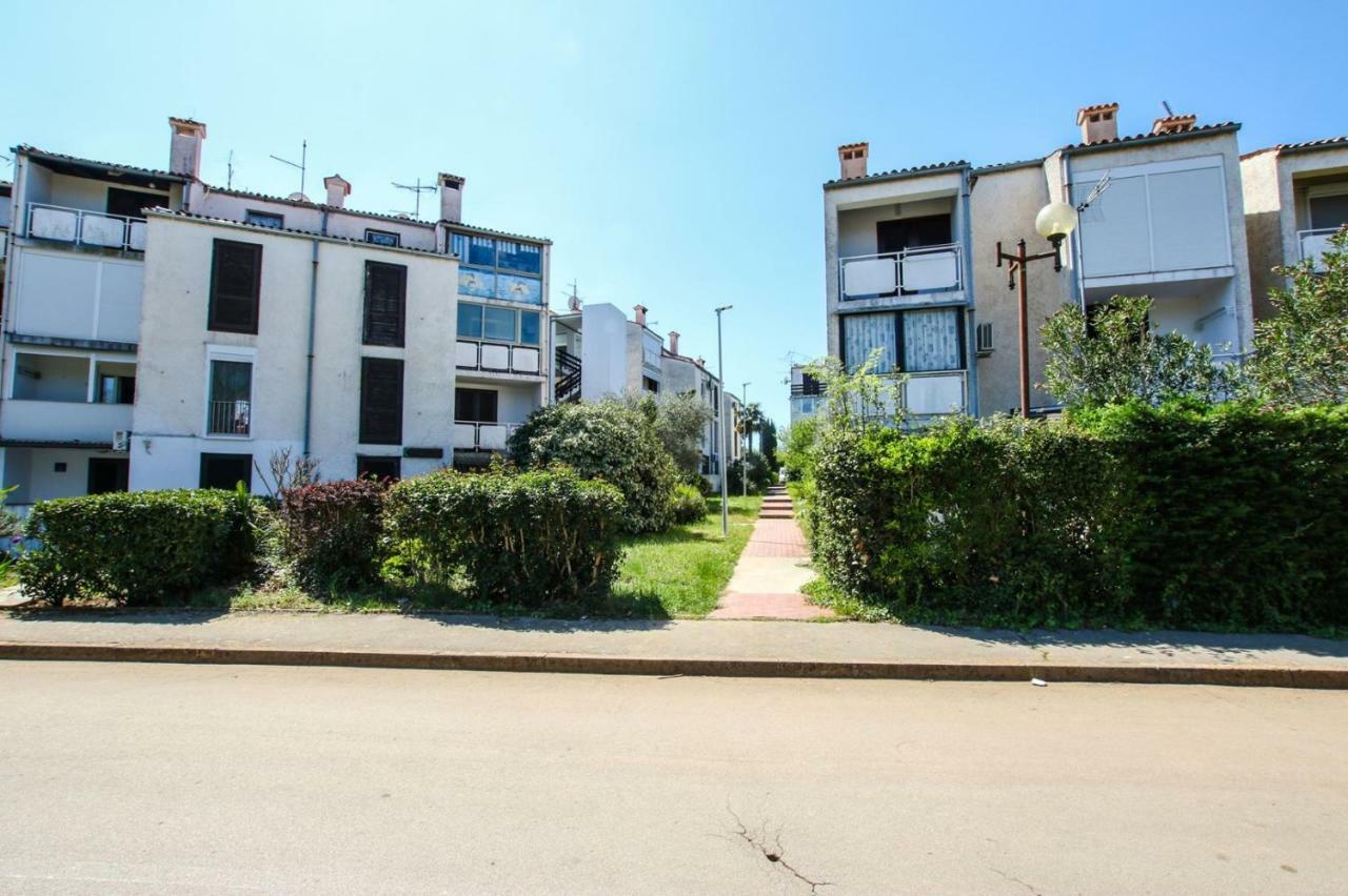Nina - Two Bedroom With Two Balcony Near The Apartment *